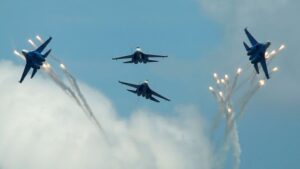 ilustrasi-manuver-jet-tempur-sukhoi-su-35-di-angkasa